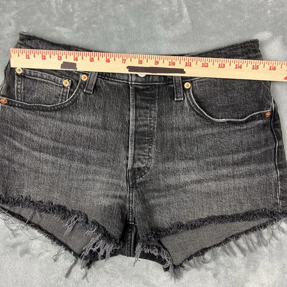 Levi's 501 Womens Sz 30 Black Denim Original Fit High Rise Cutoff Shorts Raw Hem